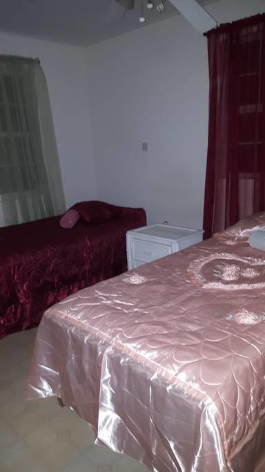 Cynson Villa Holiday Accommodations Christ Church Dış mekan fotoğraf